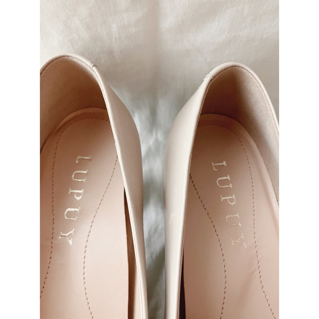 美品　LUPUY ベージュ　リュピィ　パンプス　23.5cm レディースの靴/シューズ(ハイヒール/パンプス)の商品写真
