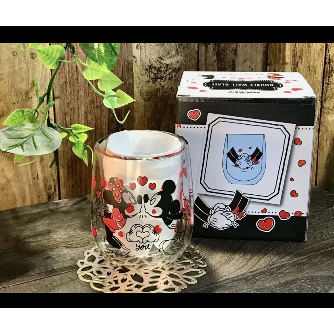 Disney(ディズニー)の【匿名配送】ダブルウォールグラス　ディズニー　ミッキー&ミニー　耐熱ガラス インテリア/住まい/日用品のキッチン/食器(グラス/カップ)の商品写真