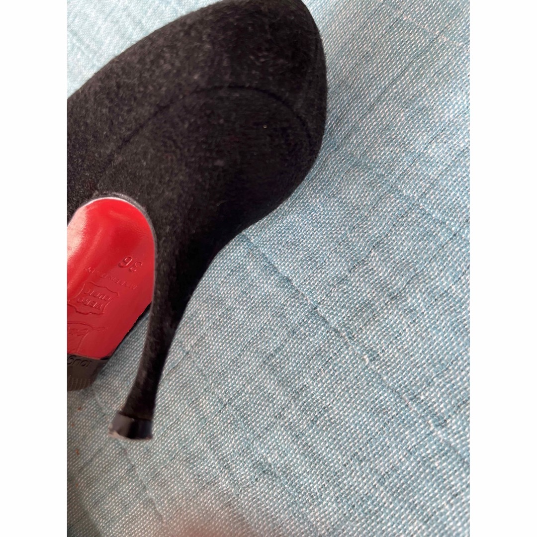 Christian Louboutin(クリスチャンルブタン)のルブタン　オープントウ　スエードヒール36格安！ レディースの靴/シューズ(ハイヒール/パンプス)の商品写真
