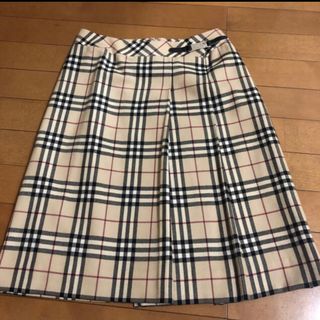 バーバリー(BURBERRY)の【ichigo様専用ページ】Burberryチェックスカート(ひざ丈スカート)