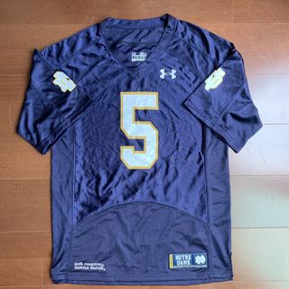 アンダーアーマー(UNDER ARMOUR)のUAノートルダム大“Fighting Irish“レプリカジャージSMサイズ#5(アメリカンフットボール)