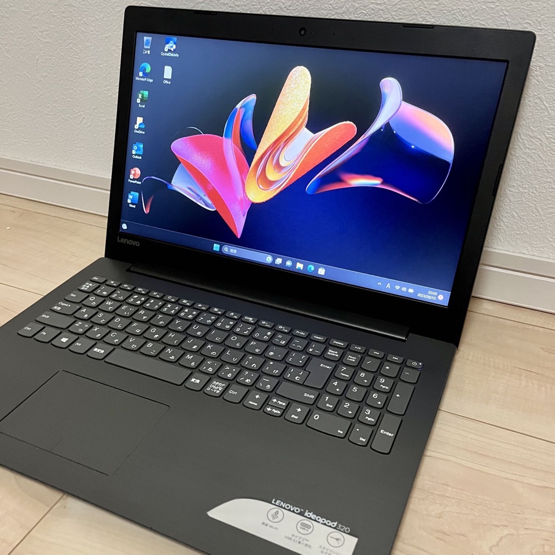 Lenovo - 【美品】新品 SSD搭載 Lenovo ideapad 320 の通販 by