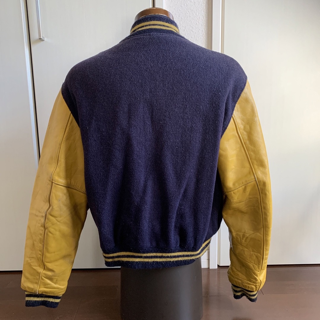 ノートルダム大学“Fighting Irish“袖革スタジャンMサイズ - スタジャン