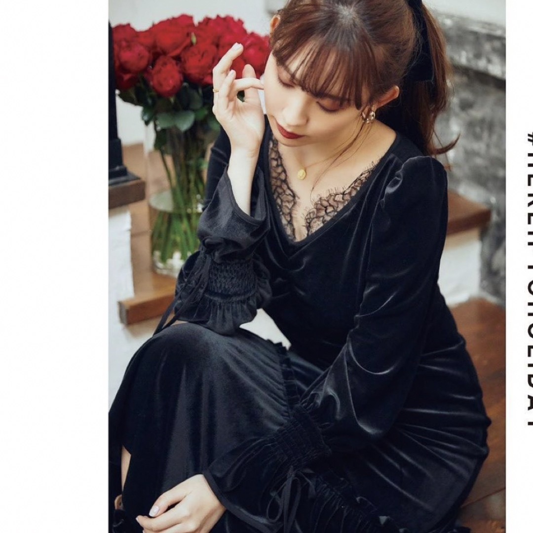 Her lip to(ハーリップトゥ)の取り置き中　Lux Velour Lace Midi Dress レディースのワンピース(ロングワンピース/マキシワンピース)の商品写真