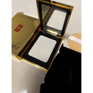 イヴサンローランボーテ(Yves Saint Laurent Beaute)の未使用箱入り！サンローラン　パウダーコンパクトラディアンス20(フェイスパウダー)