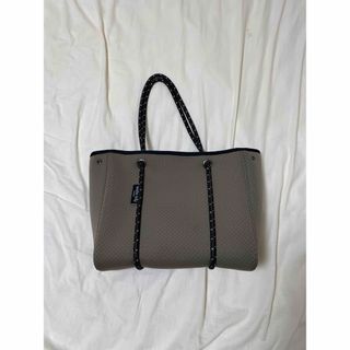 ウィローベイ(willow bay)のwillow bag(トートバッグ)