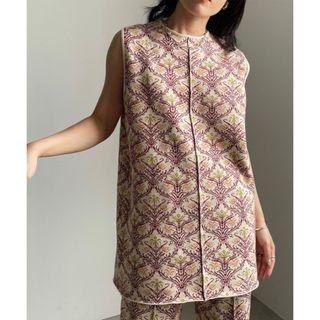 アメリヴィンテージ(Ameri VINTAGE)の最終価格　WALLART LIKE JACQUARD KNIT VEST(ベスト/ジレ)