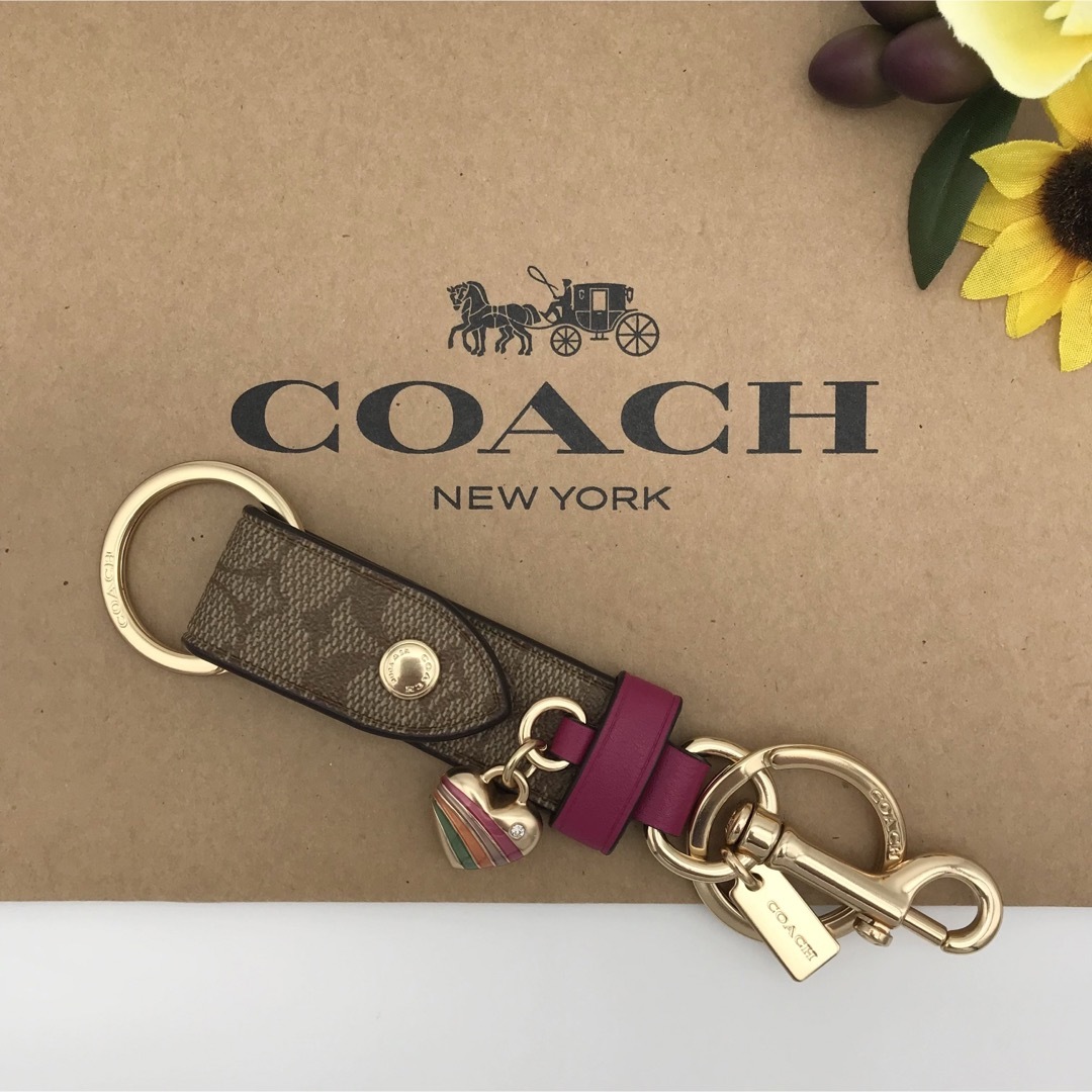 COACH ★大人気★ トリガースナップ バッグチャーム ウィズ ハート 新品