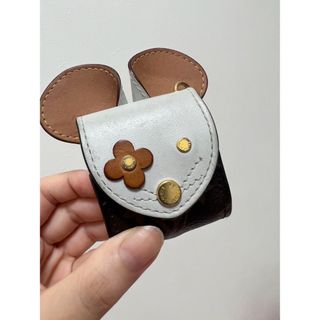 ルイヴィトン(LOUIS VUITTON)のlouis vuitton airpodsケース&airpods(ヘッドフォン/イヤフォン)