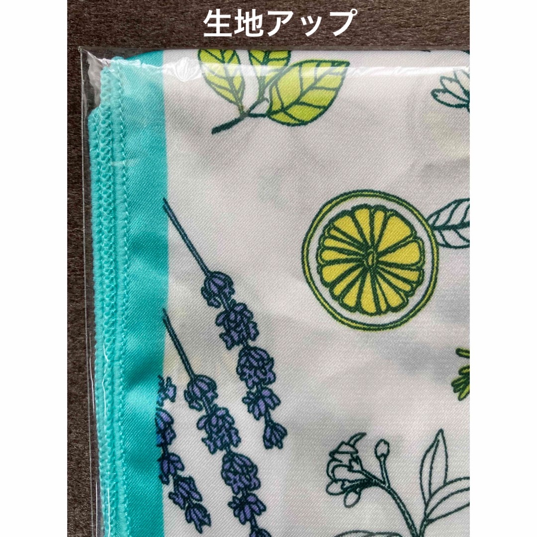 L'OCCITANE(ロクシタン)の新品未開封 L'OCCITANE ロクシタン ツイリースカーフ レディースのファッション小物(バンダナ/スカーフ)の商品写真