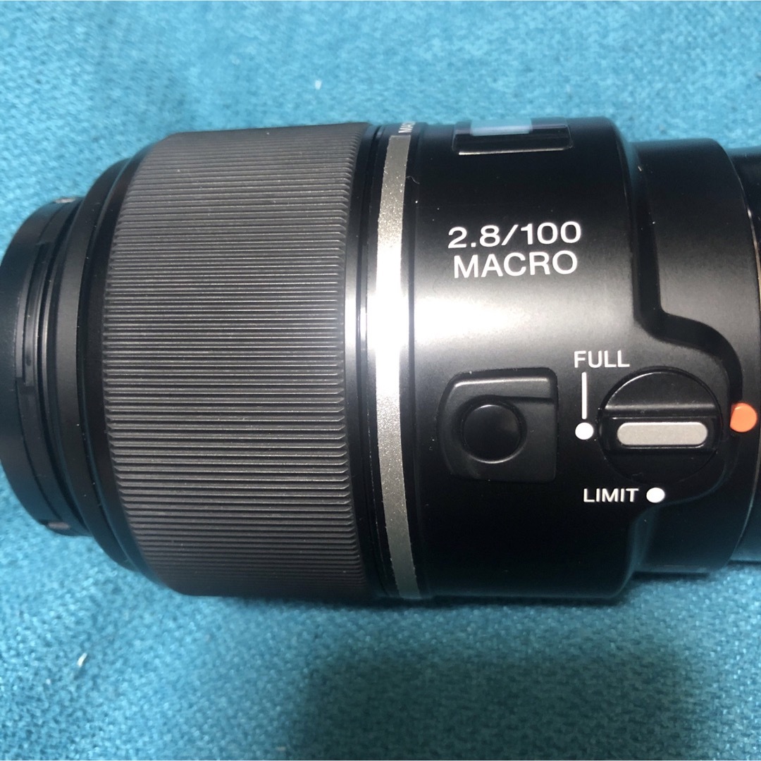 sal100m28 スマホ/家電/カメラのカメラ(レンズ(単焦点))の商品写真