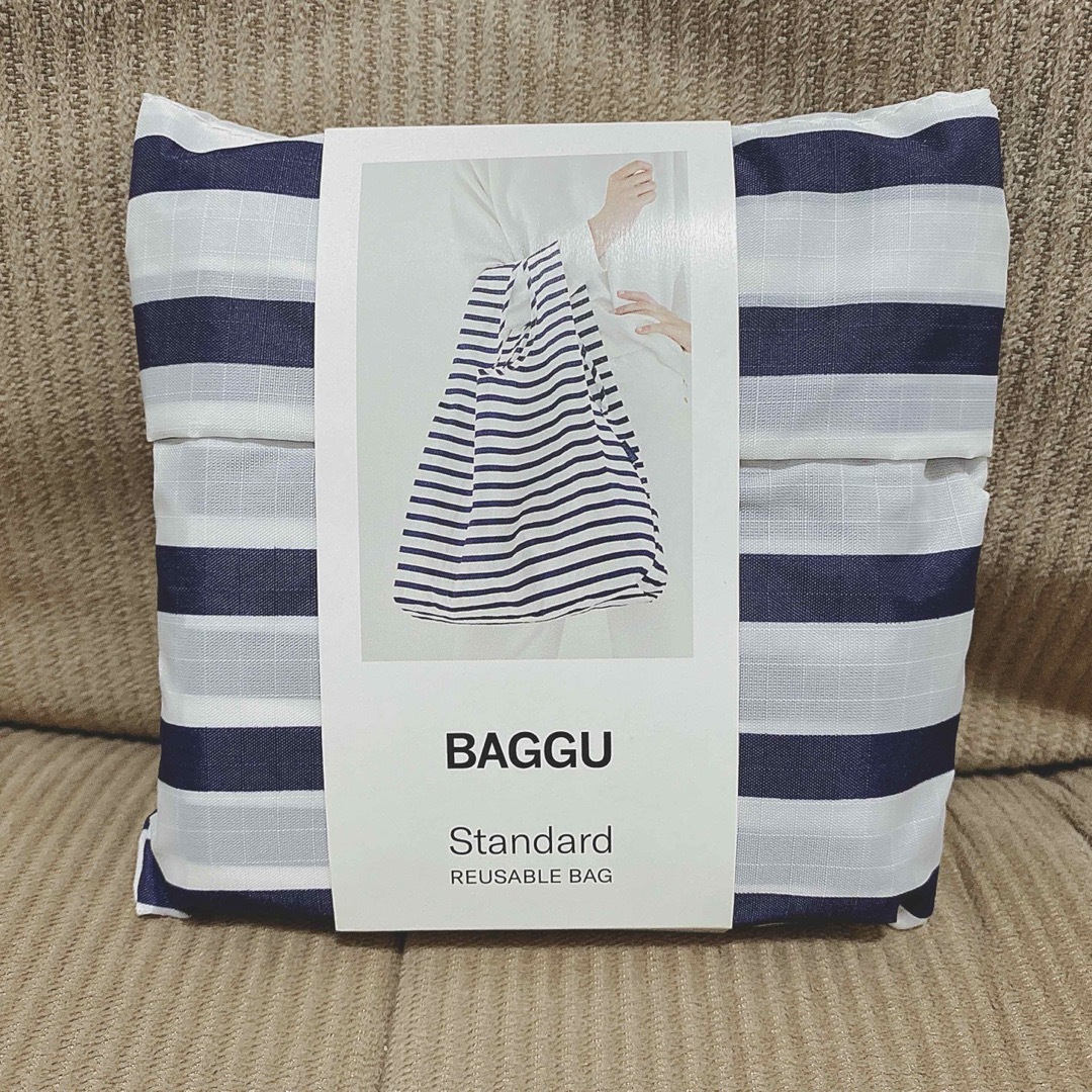 BAGGU(バグゥ)のBAGGU エコバッグ　ボーダー　NV×WH レディースのバッグ(エコバッグ)の商品写真
