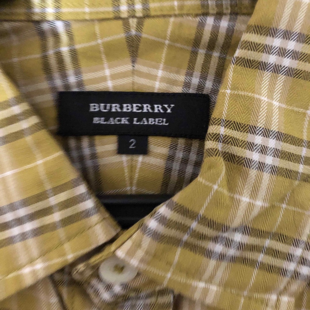 BURBERRY BLACK LABEL(バーバリーブラックレーベル)の新品　バーバリーブラックレーベル　カーキチェックシャツ　２M メンズのトップス(シャツ)の商品写真