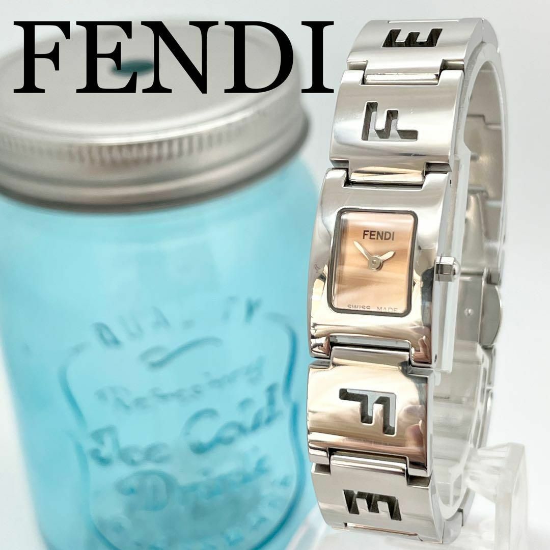 308【美品】FENDI フェンディ時計　レディース腕時計　オレンジ　人気