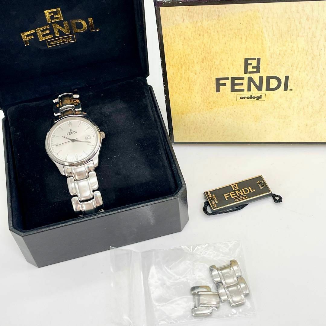 99 FENDI フェンディ時計 メンズ腕時計 シンプル シルバー 箱付き 人気-