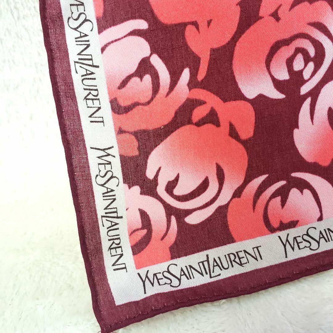 【美品】YVES SAINT LAURENT 大判ハンカチ 花柄 レッド