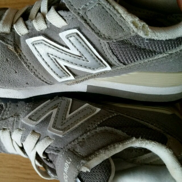 New Balance(ニューバランス)のニューバランス　キッズ　スニーカー　996 キッズ/ベビー/マタニティのキッズ靴/シューズ(15cm~)(その他)の商品写真