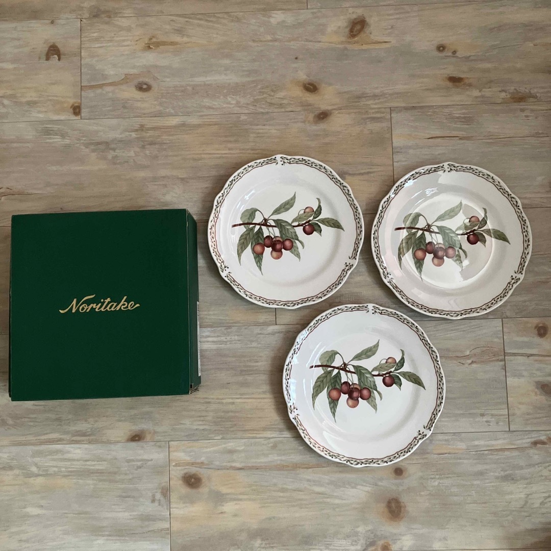 【新品・廃盤品】Noritake「ロイヤルオーチャード9416」(廃盤品) 3枚