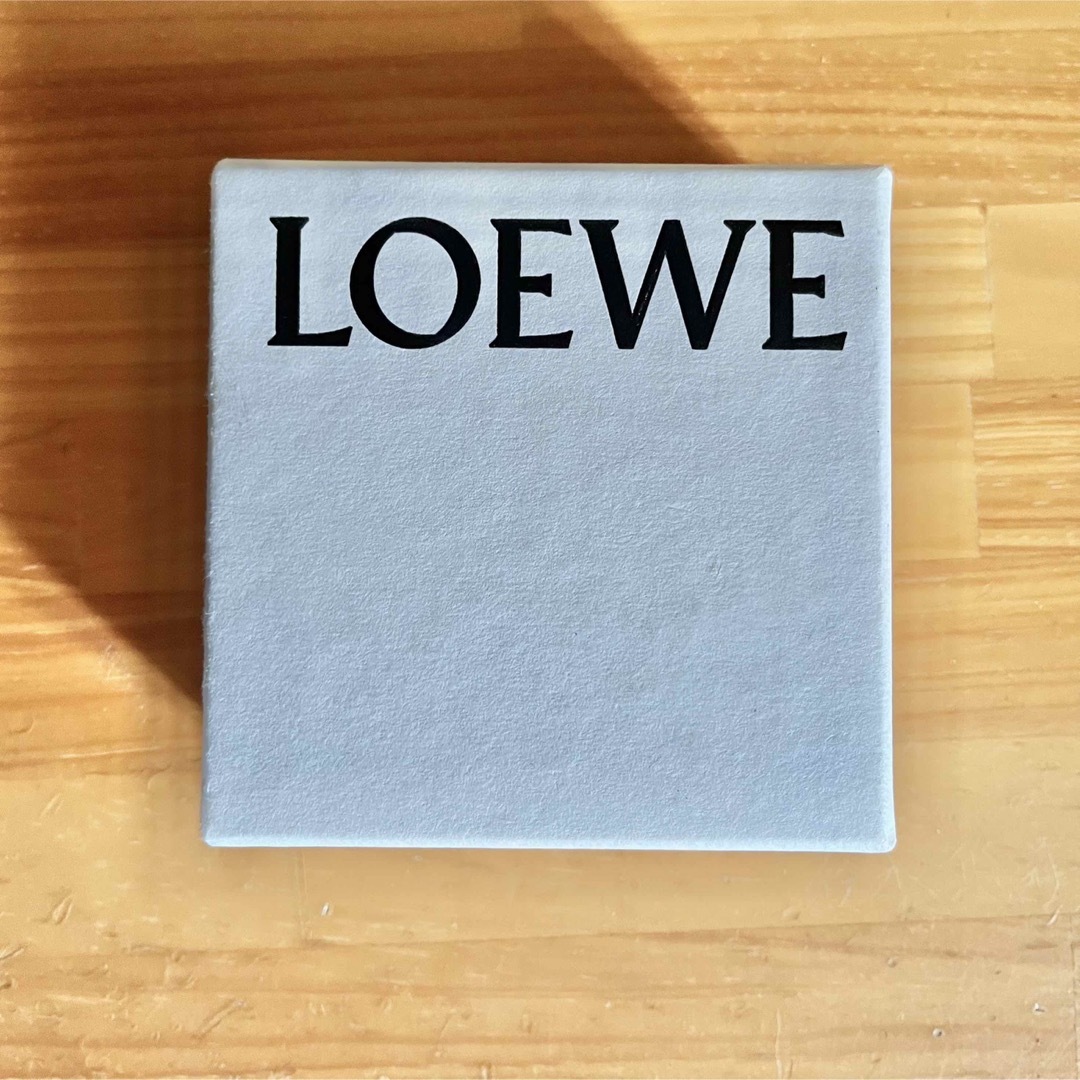 LOEWE(ロエベ)のLOEWE メカノピン レディースのアクセサリー(ブローチ/コサージュ)の商品写真