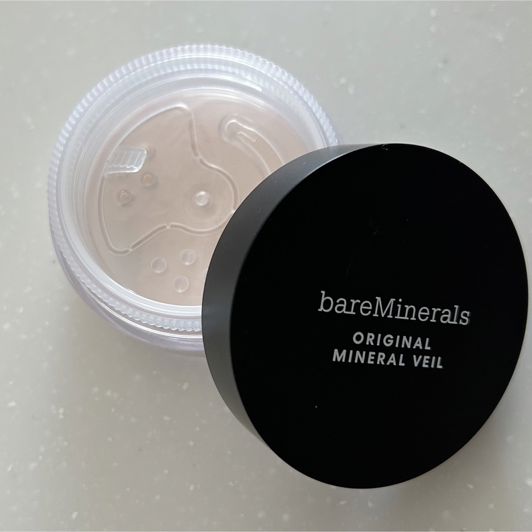 bareMinerals(ベアミネラル)の【未使用】ベアミネラル ミネラルベール SPF25 フェイスパウダー コスメ/美容のベースメイク/化粧品(フェイスパウダー)の商品写真