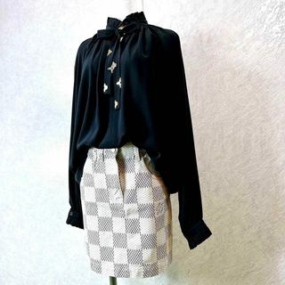 ルイヴィトン(LOUIS VUITTON)の極美品！ルイヴィトン　ダミエアズールデニムAラインミニスカート(ミニスカート)