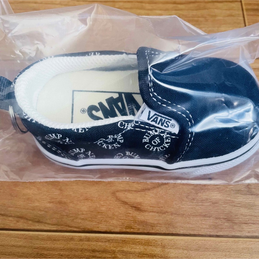 VANS × BUMP OF CHICKEN ノベルティ 黒 右 キーホルダー - スニーカー