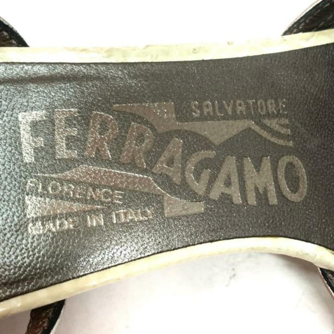 Salvatore Ferragamo(サルヴァトーレフェラガモ)のサルバトーレフェラガモ サンダル - レザー レディースの靴/シューズ(サンダル)の商品写真