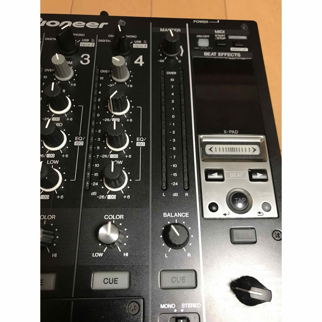 Pioneer(パイオニア)の【希少】DJM900 SRT serato Pioneer 楽器のDJ機器(DJミキサー)の商品写真