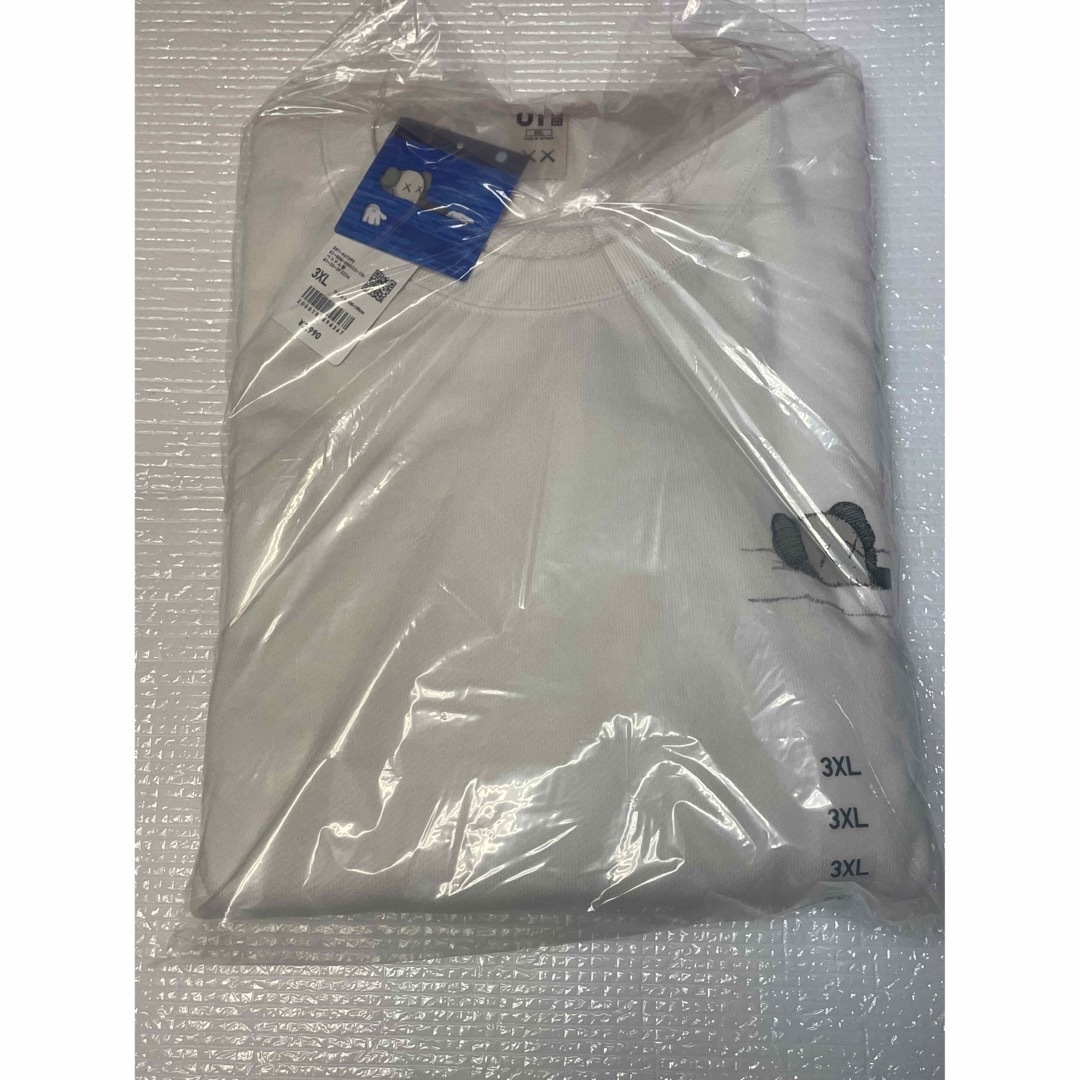 UNIQLO(ユニクロ)のカウズ スウェットシャツ（長袖）ユニクロ　2種　KAWS 新品未開封　3XL  メンズのトップス(スウェット)の商品写真