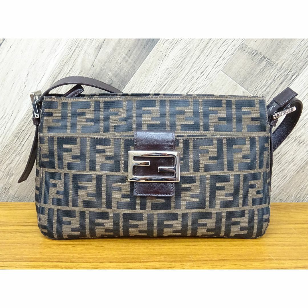 K渋009/ FENDI ズッカ キャンバス レザー ハンドバッグ