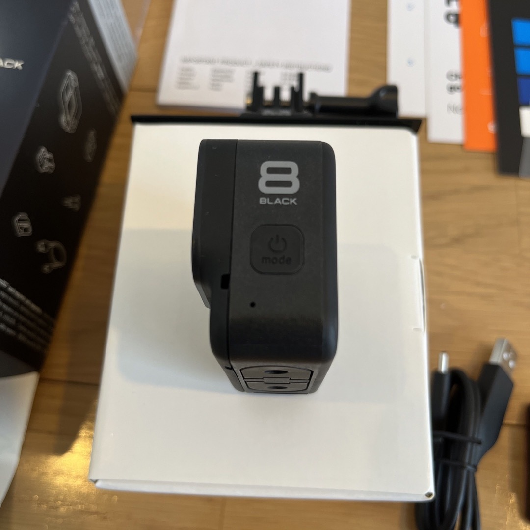 GoPro HERO 8 国内正規品　CHDHX-801-FW おまけ付き