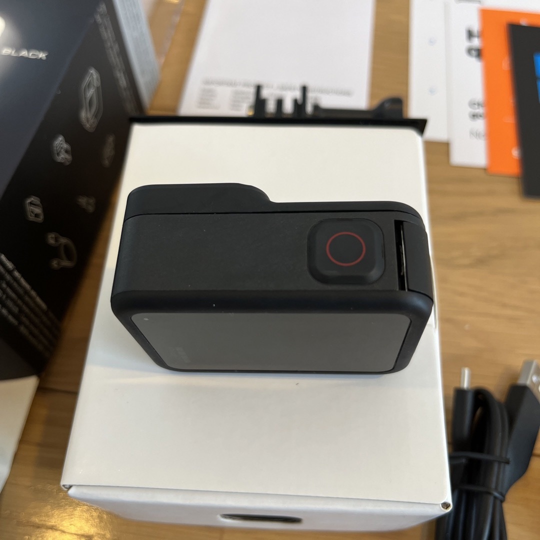 GoPro HERO 8 国内正規品　CHDHX-801-FW おまけ付き