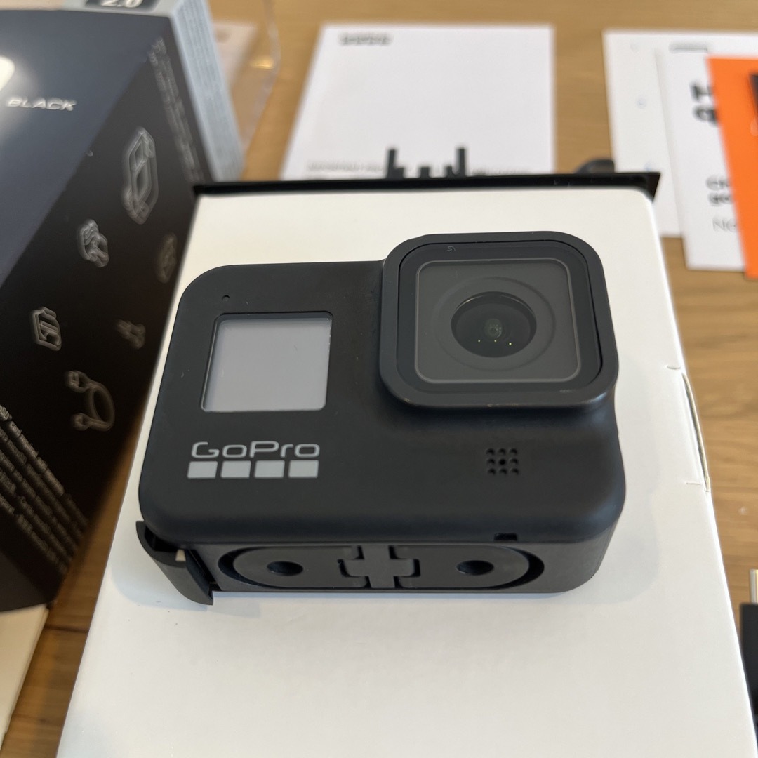 GoPro HERO 8 国内正規品　CHDHX-801-FW おまけ付き