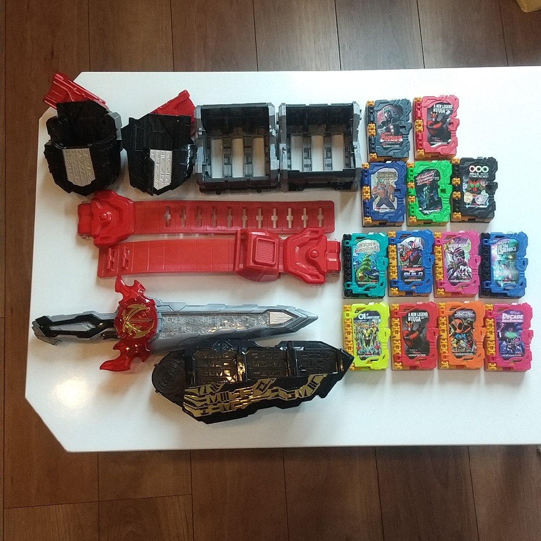 BANDAI - 仮面ライダー セイバー ベルトセットの通販 by あーみーん