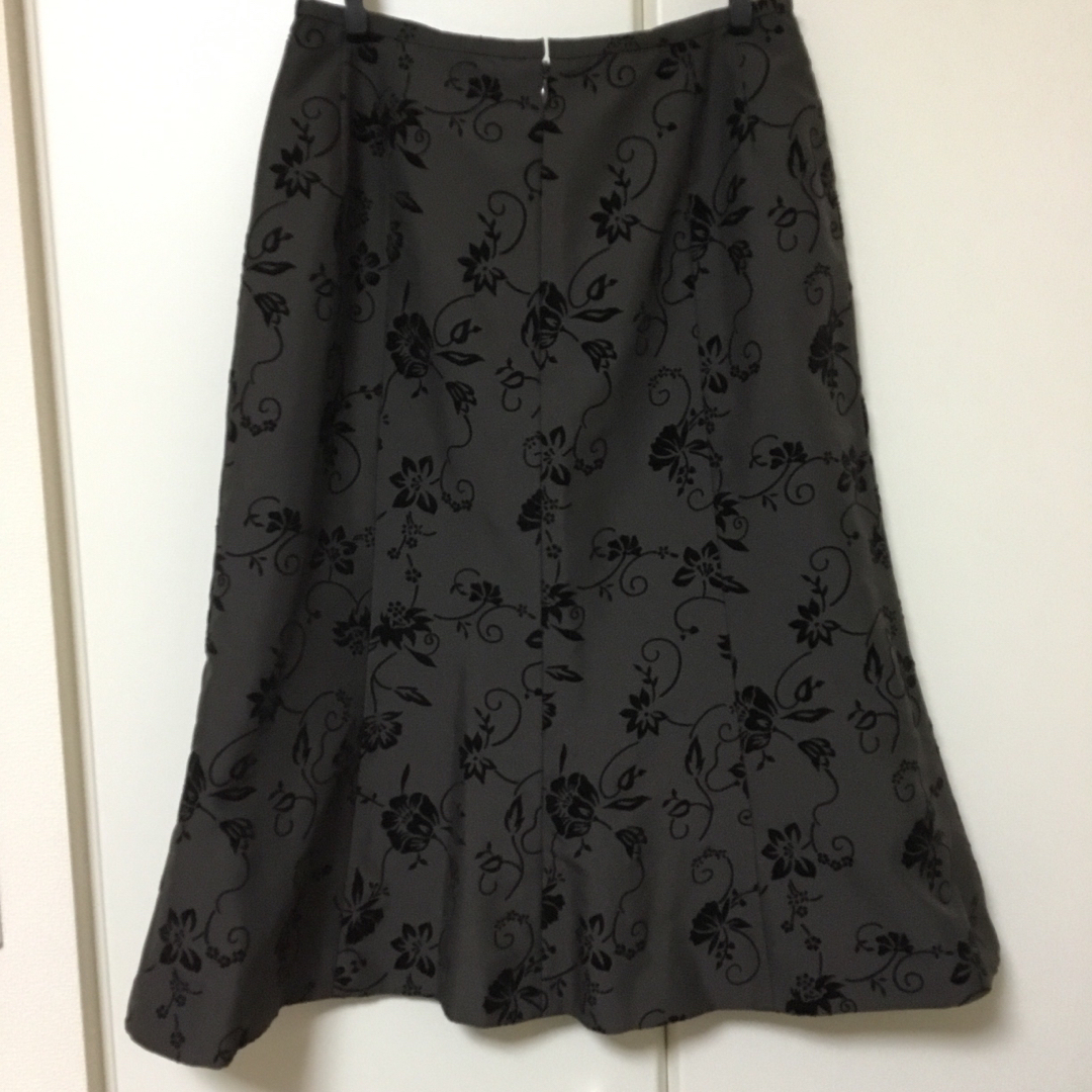 ベルメゾン(ベルメゾン)の花柄　スカート レディースのスカート(ひざ丈スカート)の商品写真