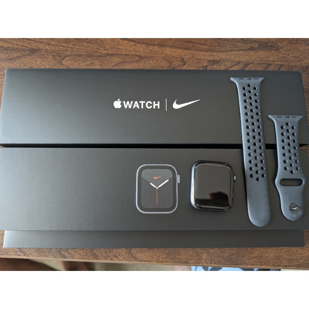 APPLE WATCH6 NIKEモデル 44mm