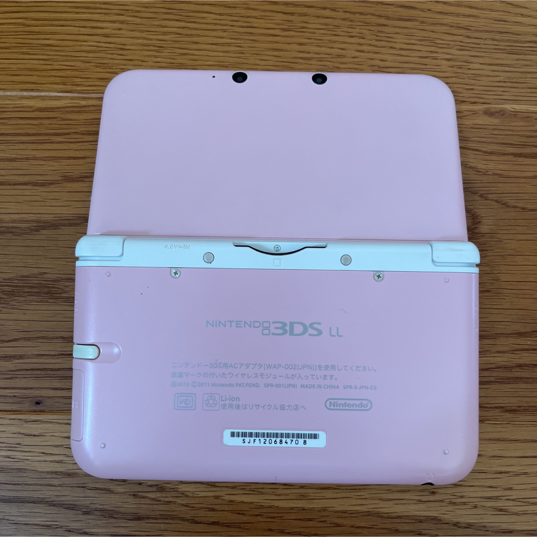 ニンテンドー3DS(ニンテンドー3DS)のニンテンドー3DS LL どう森 トモコレ　スーパーマリオブラザーズ2 エンタメ/ホビーのゲームソフト/ゲーム機本体(携帯用ゲーム機本体)の商品写真