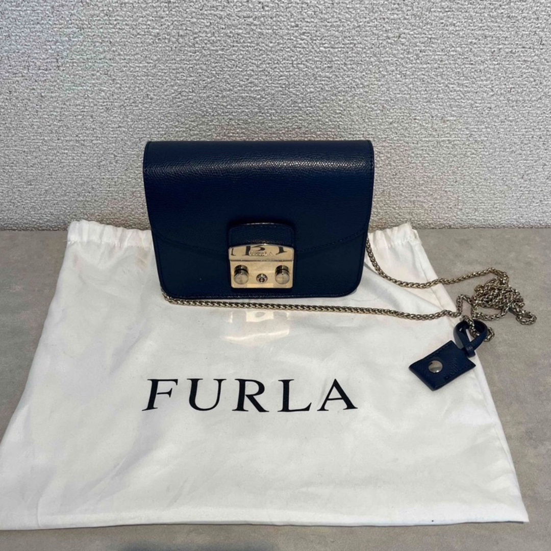 レディース美品　FURLA フルラ メトロポリス　ネイビー