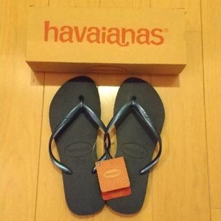 ハワイアナス(havaianas)のハワイアナス スリム ビーチサンダル 新品 37-38サイズ(ビーチサンダル)