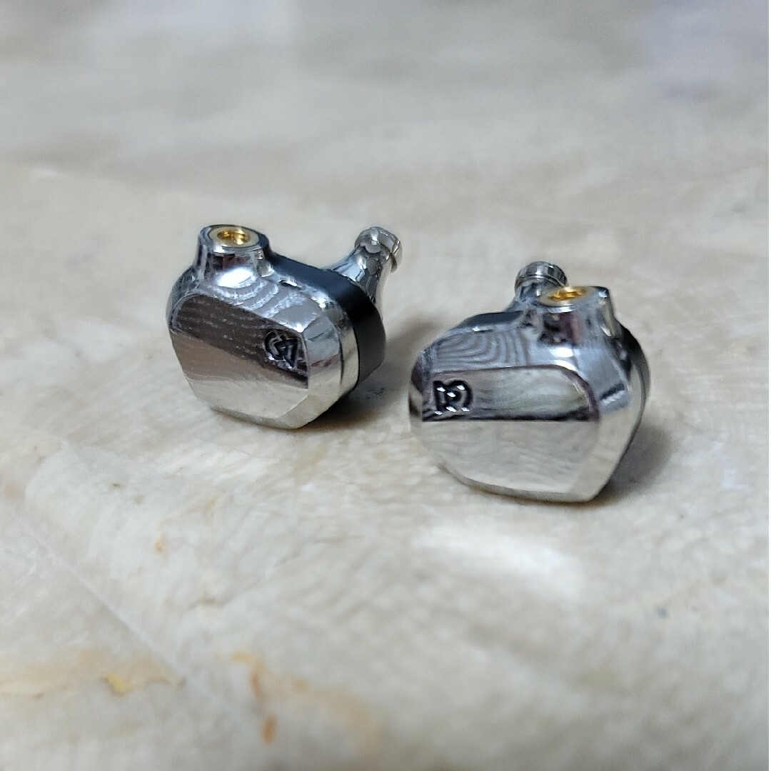 Campfire Audio Saber