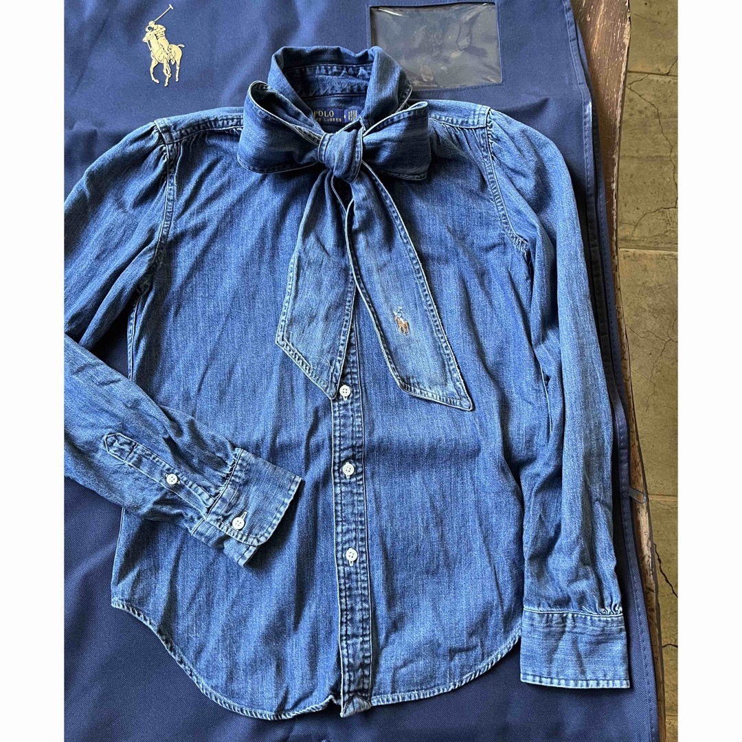 POLO RALPH LAUREN(ポロラルフローレン)のぶー様ご専用　POLO RALPH LAUREN デニム　ボウタイ　ブラウス レディースのトップス(シャツ/ブラウス(長袖/七分))の商品写真