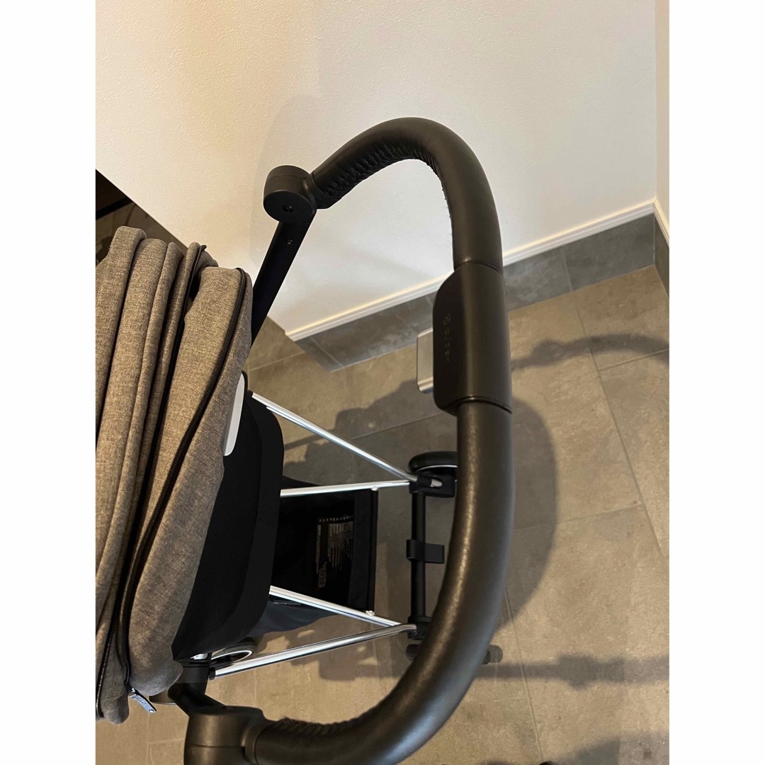 cybex(サイベックス)の【美品】cybex サイベックス MIOS ミオス  マンハッタングレー キッズ/ベビー/マタニティの外出/移動用品(ベビーカー/バギー)の商品写真