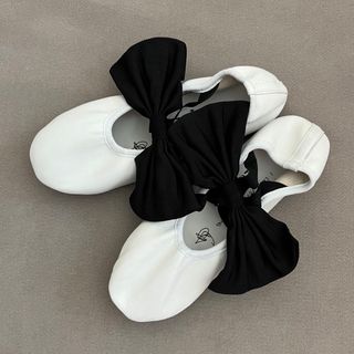 repetto - 未使用 レペット sia リボン付き バレエシューズの通販 by