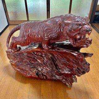 一点物 特大 木彫り 虎 トラ 置物 日本 インテリア オブジェ 一刀彫-