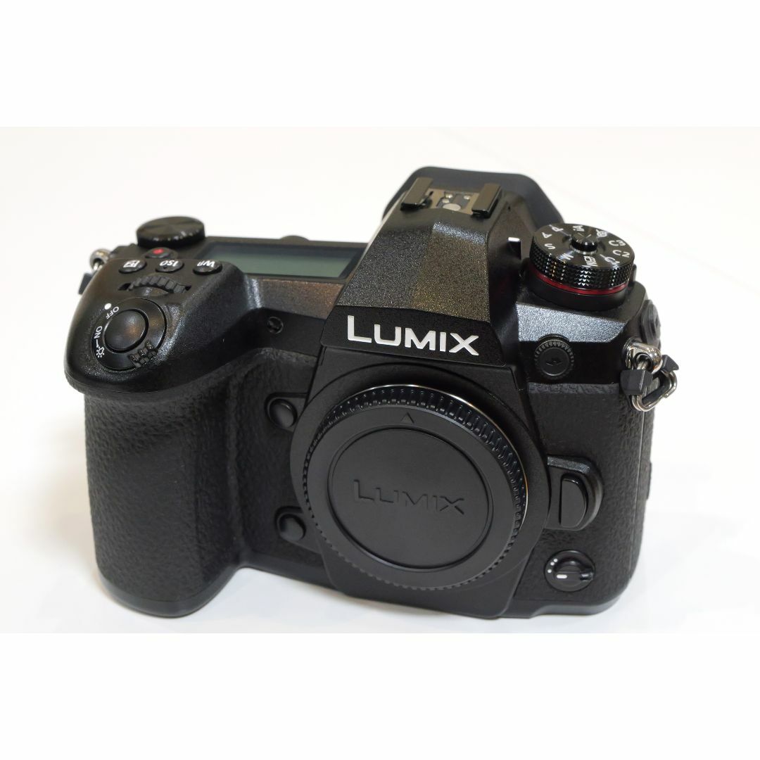 Panasonic(パナソニック)の【美品】Panasonic Lumix G9 Pro ボディ、最終値下げ スマホ/家電/カメラのカメラ(ミラーレス一眼)の商品写真