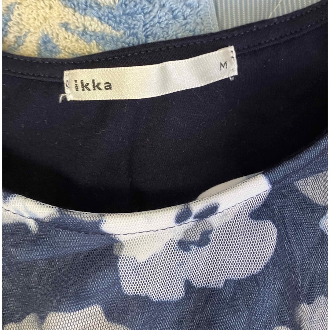 ikka(イッカ)のIKKA 花柄　Tシャツ レディースのトップス(Tシャツ(半袖/袖なし))の商品写真