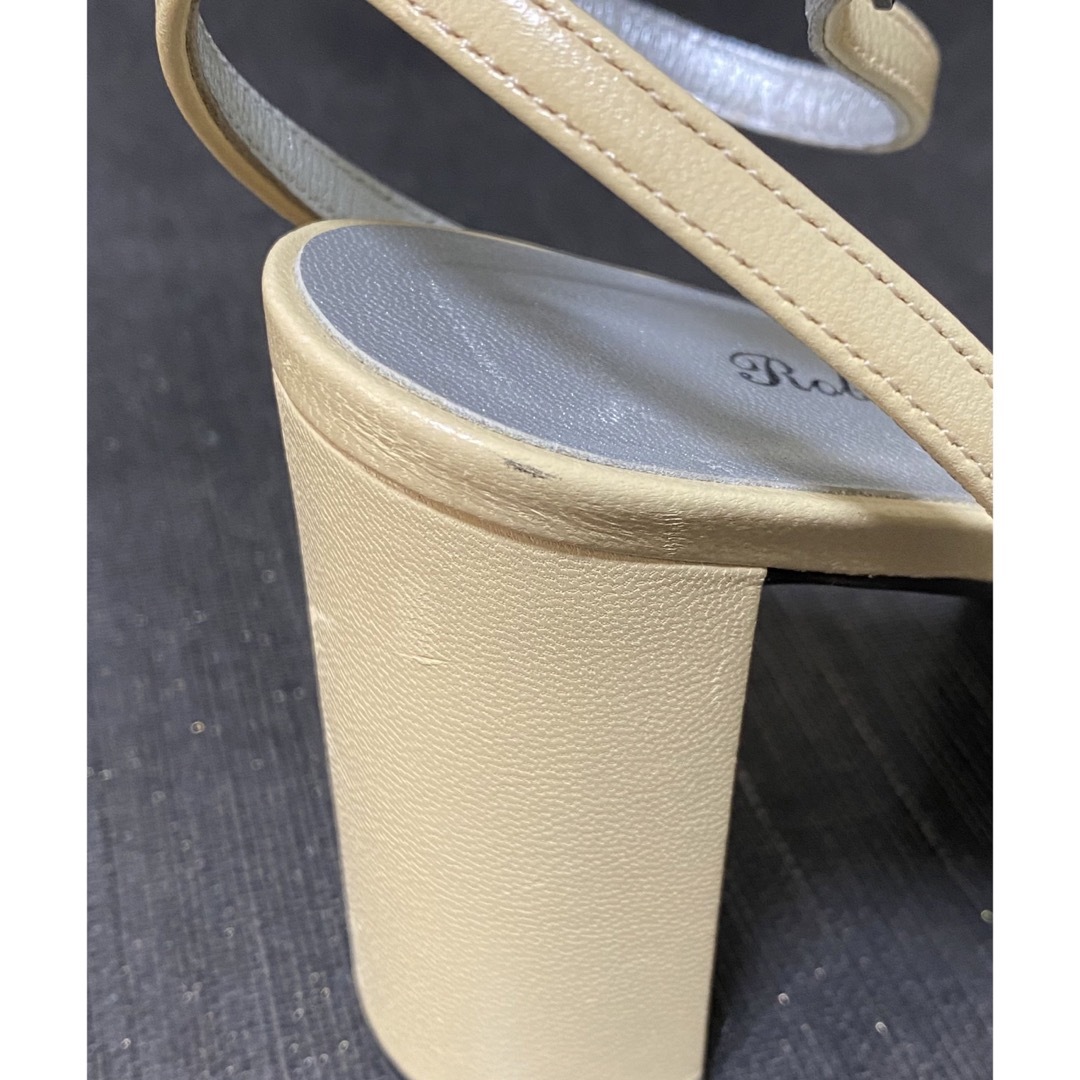 CLERGERIE(クレジュリー)のRobert Clergerieのサンダル　上品なクリームベージュのお色 レディースの靴/シューズ(サンダル)の商品写真