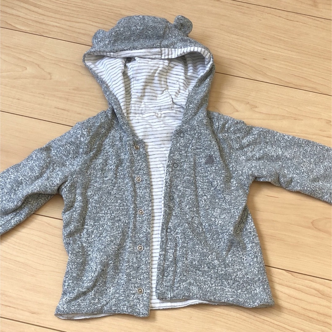 babyGAP(ベビーギャップ)のギャップ　リバーシブル　パーカー キッズ/ベビー/マタニティのベビー服(~85cm)(カーディガン/ボレロ)の商品写真