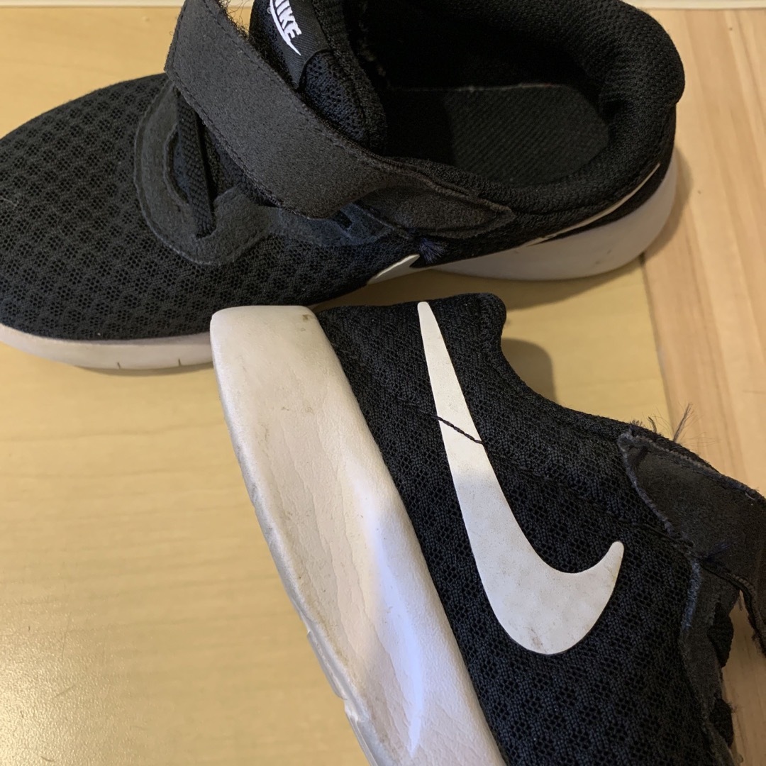 NIKE(ナイキ)のNIKE キッズ　19cm タンジュン キッズ/ベビー/マタニティのキッズ靴/シューズ(15cm~)(スニーカー)の商品写真