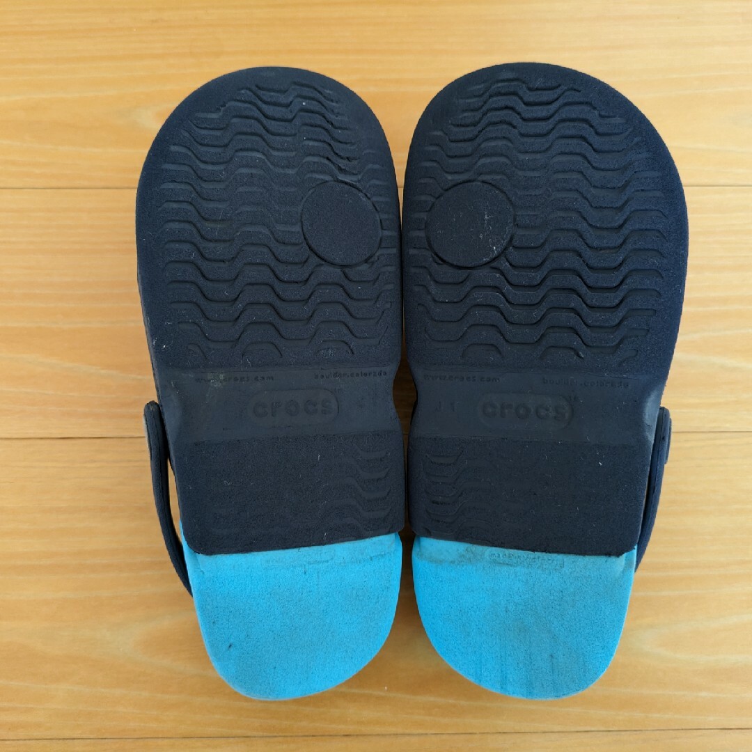 crocs(クロックス)の★クロックス★ J1 19cm 子供用サンダル　スリッポン　履物　ビーサン キッズ/ベビー/マタニティのキッズ靴/シューズ(15cm~)(サンダル)の商品写真